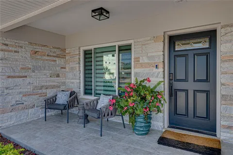 $809,900 | 6619 Blue Heron Drive South, St. Petersburg, FL 33707