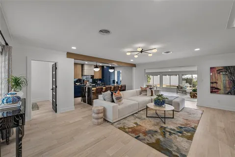 $809,900 | 6619 Blue Heron Drive South, St. Petersburg, FL 33707