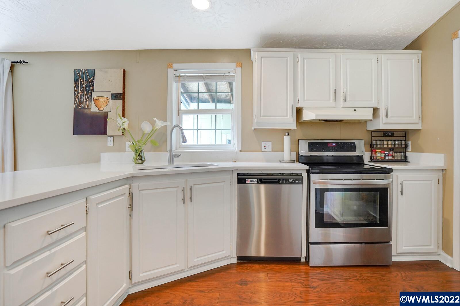 300 South Everest Road, Unit 39 Newberg, OR 97132 - Photo 7 of 31