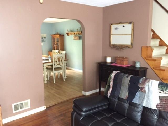 92 Moorefield Road Springfield, OH 45502 - Photo 3 of 20