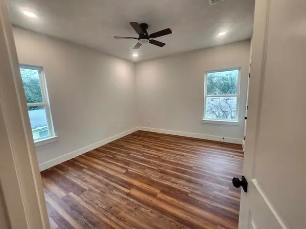 $2,350 | 1002 Natchez Avenue, Pasadena, TX 77506
