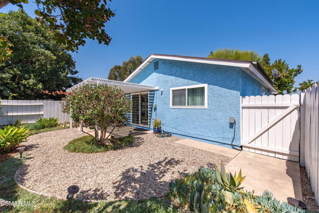 1889 Sequoia Avenue Simi Valley, CA 93063 - Photo 19 of 21