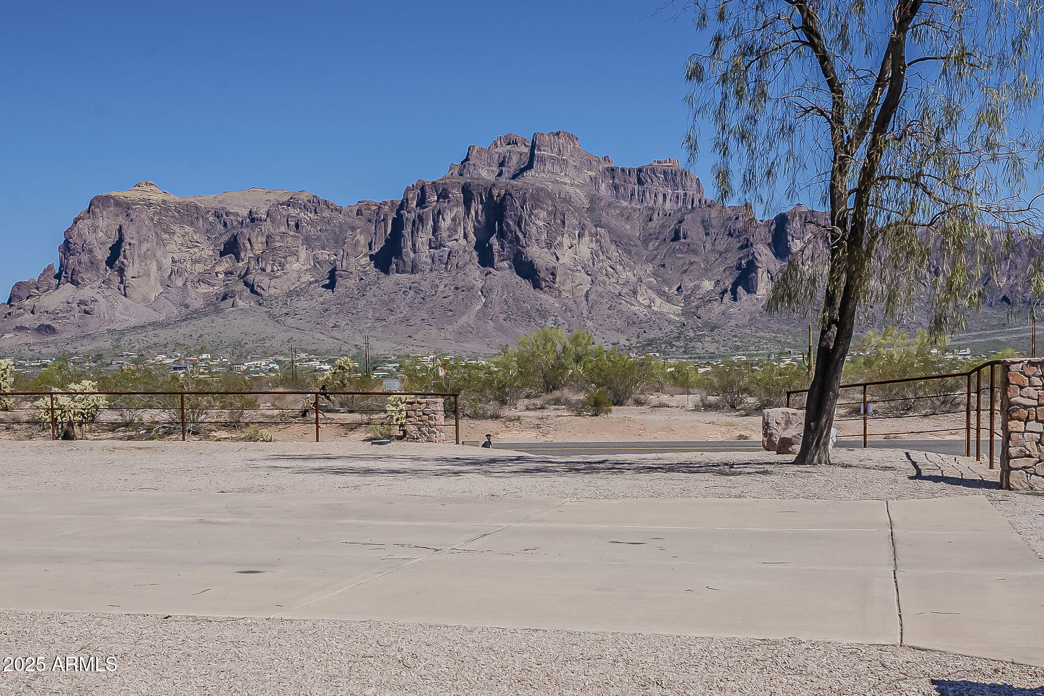 1410 North Goldfield Road Apache Junction, AZ 85119 - Photo 2 of 45 a view of a street