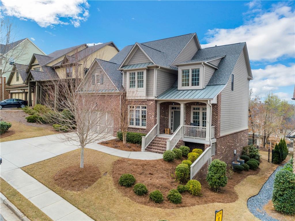 THIS IS IT!! MOVE IN READY FIVE BEDROOM HOME IN WINDERMERE