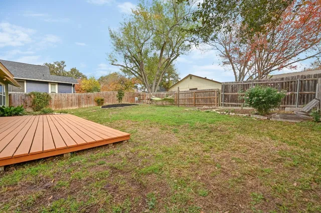 $2,800 | 7811 Finch Trail, Austin, TX 78745