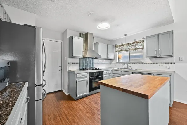 $2,800 | 7811 Finch Trail, Austin, TX 78745