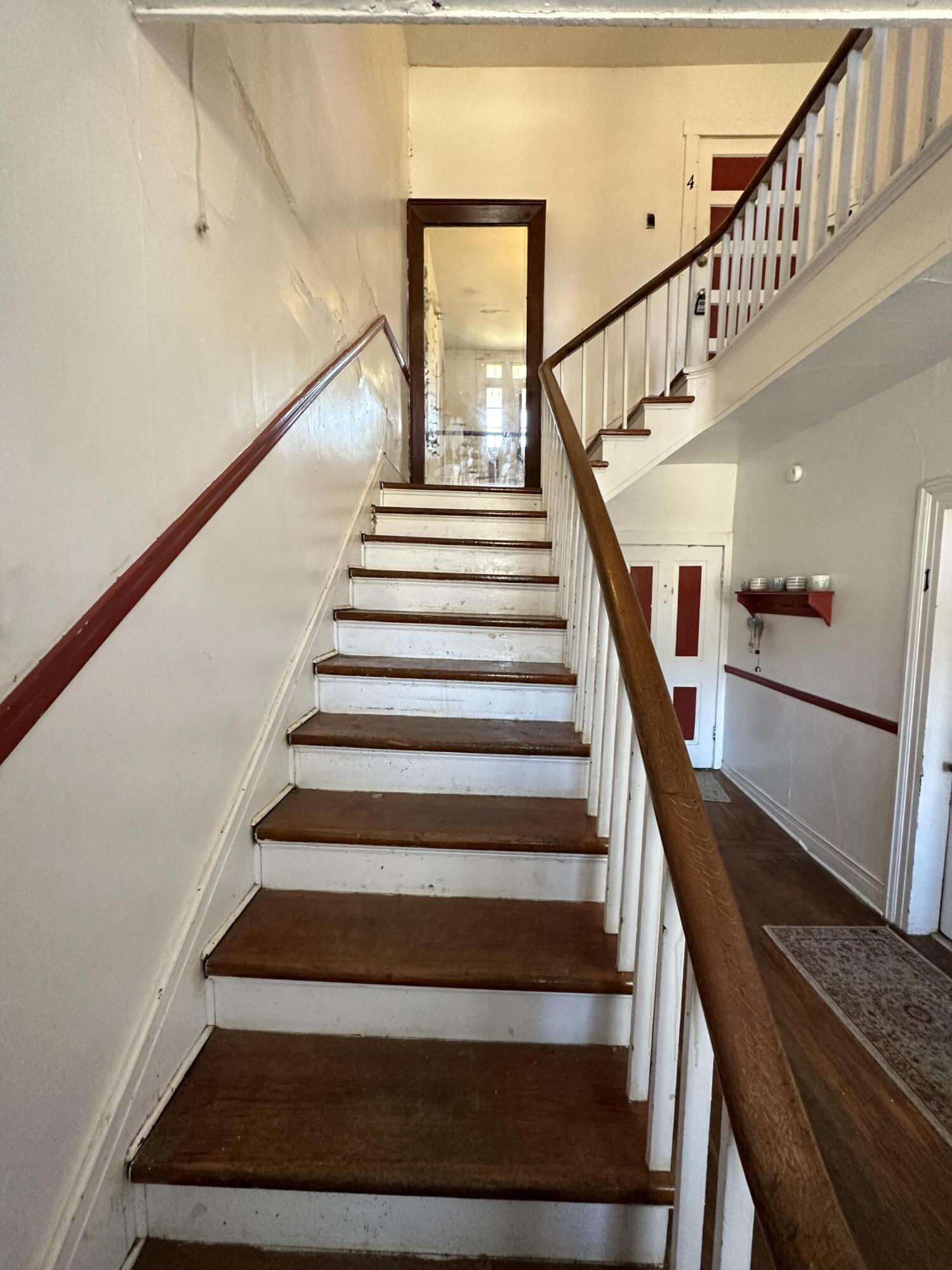 579-581 Botetourt Road Fincastle, VA 24090 - Photo 19 of 30 a view of entryway
