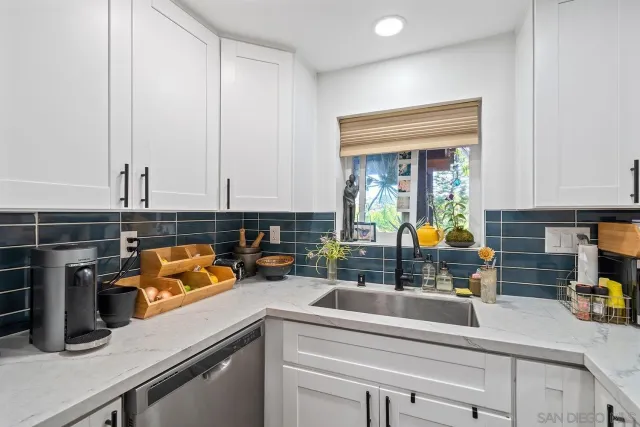 $1,798,999 | 3109 Hawk Street, San Diego, CA 92103