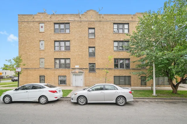 a car parked in front of a house