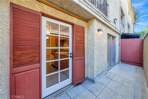 $299,900 | 21219 Roscoe Boulevard, Unit 111, Canoga Park, CA 91304