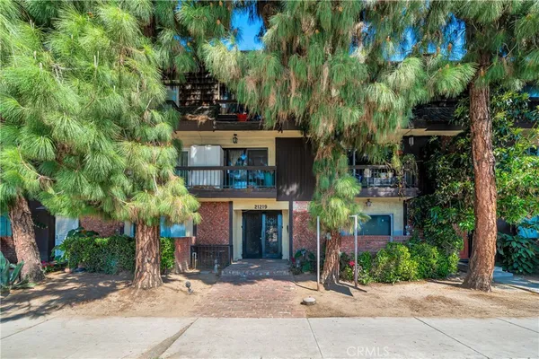 $299,900 | 21219 Roscoe Boulevard, Unit 111, Canoga Park, CA 91304