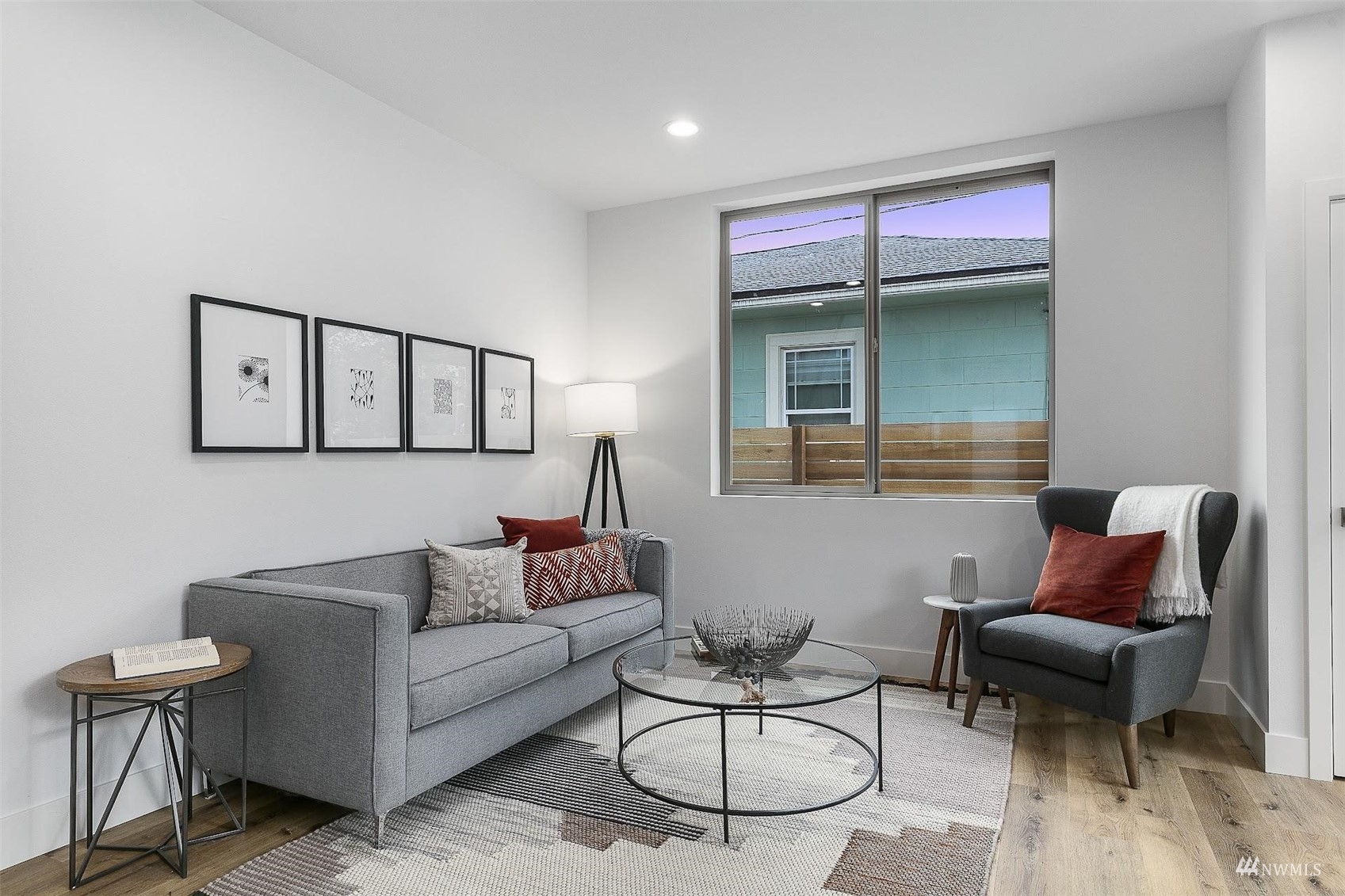 4132 Midvale Avenue North Seattle, WA 98103 - Photo 6 of 22 Gallery Image 6