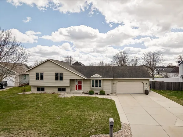 $435,000 | 126 Albert Circle, Belleville, WI 53508