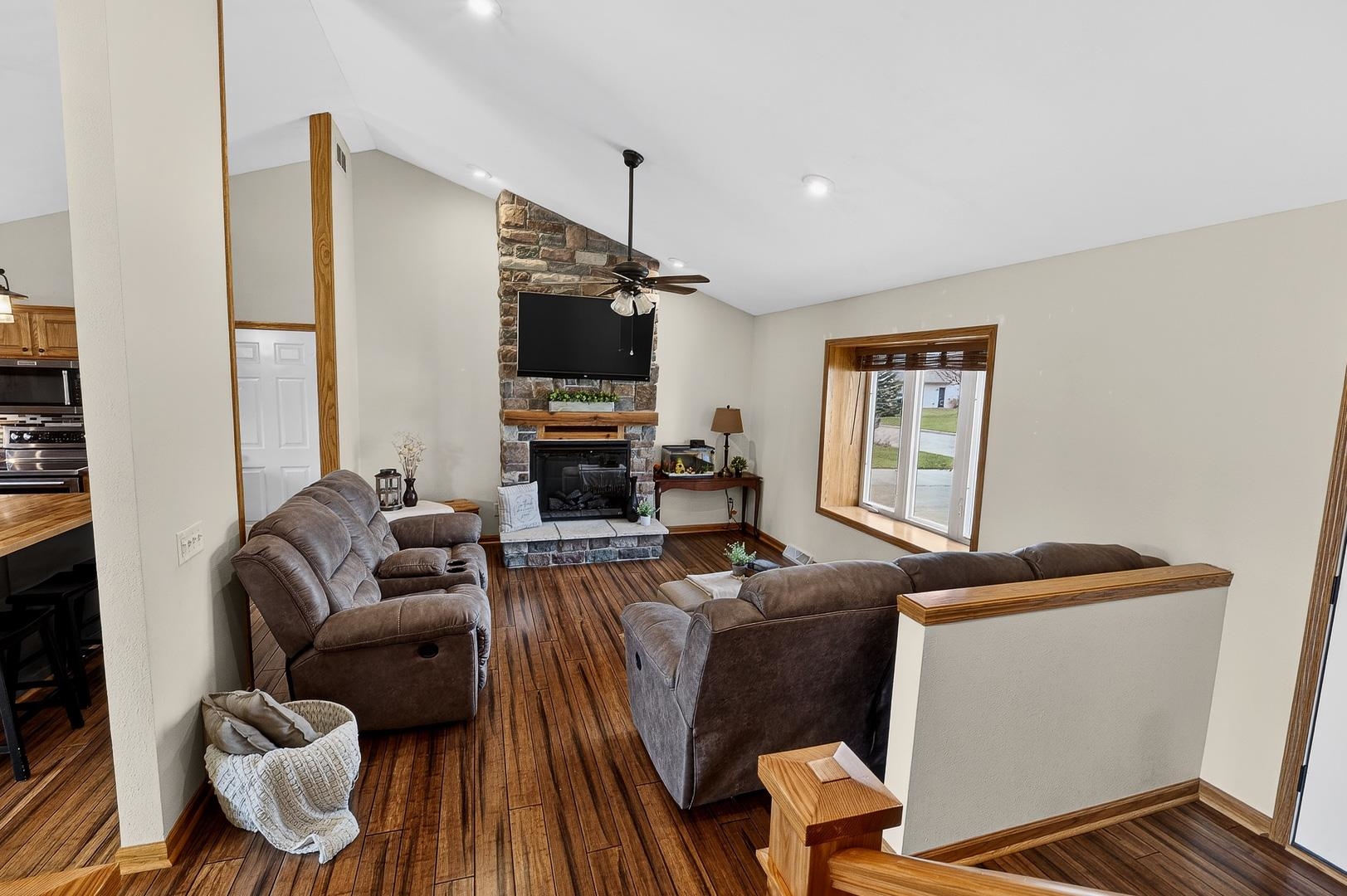 126 Albert Circle Belleville, WI 53508 - Photo 9 of 54