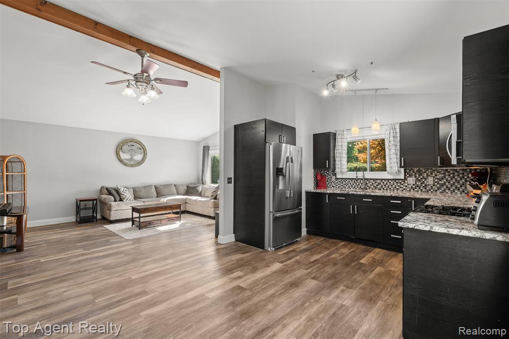 49431 Fuller Road Chesterfield, MI 48051 - Photo 8 of 36