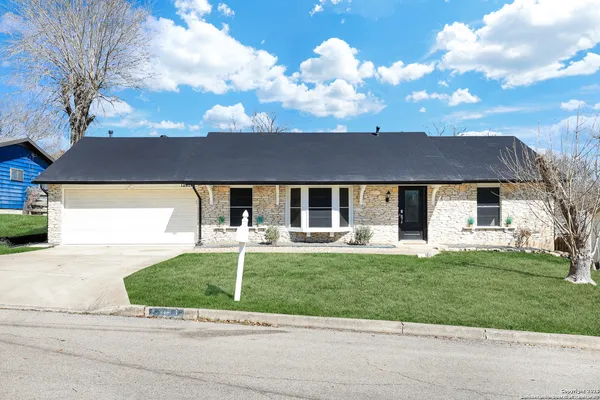 $1,895 | 12614 Moss Hollow Street, Live Oak, TX 78233