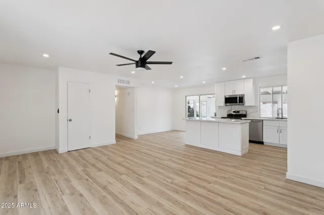 $467,000 | 18045 North 20th Lane, Phoenix, AZ 85023