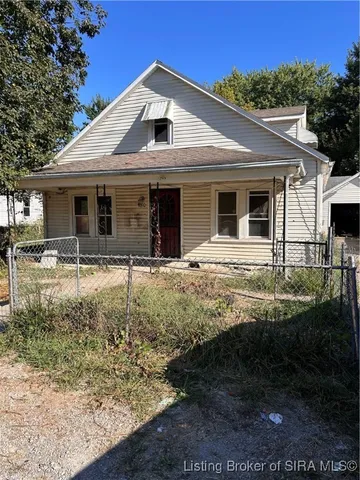 $99,999 | 180 Broadway Street, Austin, IN 47102