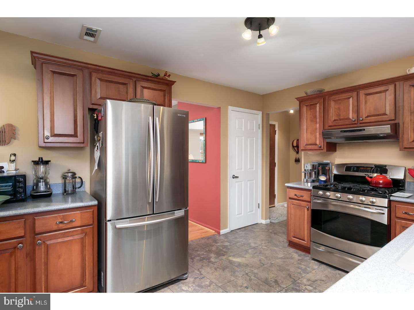 6 Winfield Road Sicklerville, NJ 08081 - Photo 9 of 25