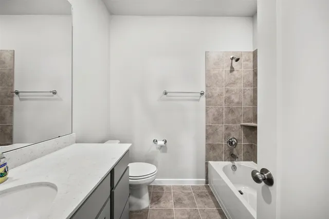 a view of walk in closet