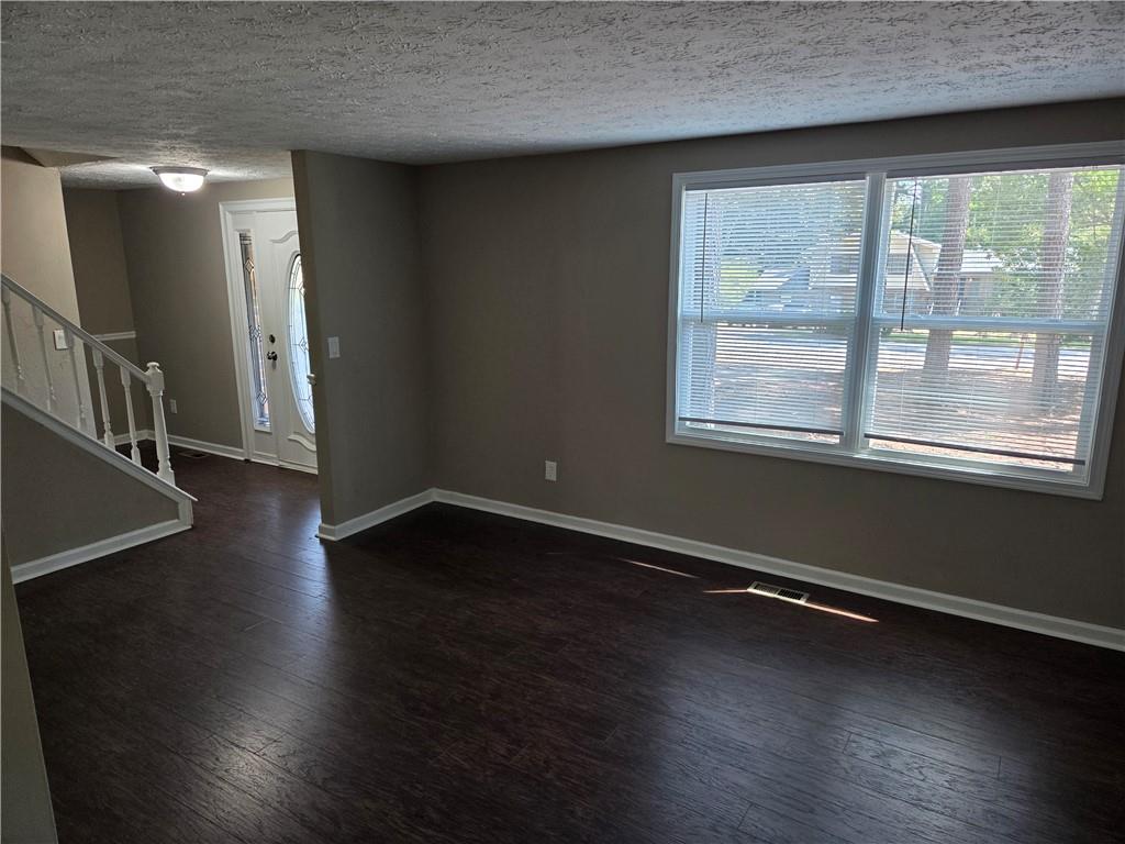 3125 Wakefield Drive Decatur, GA 30034 - Photo 3 of 19