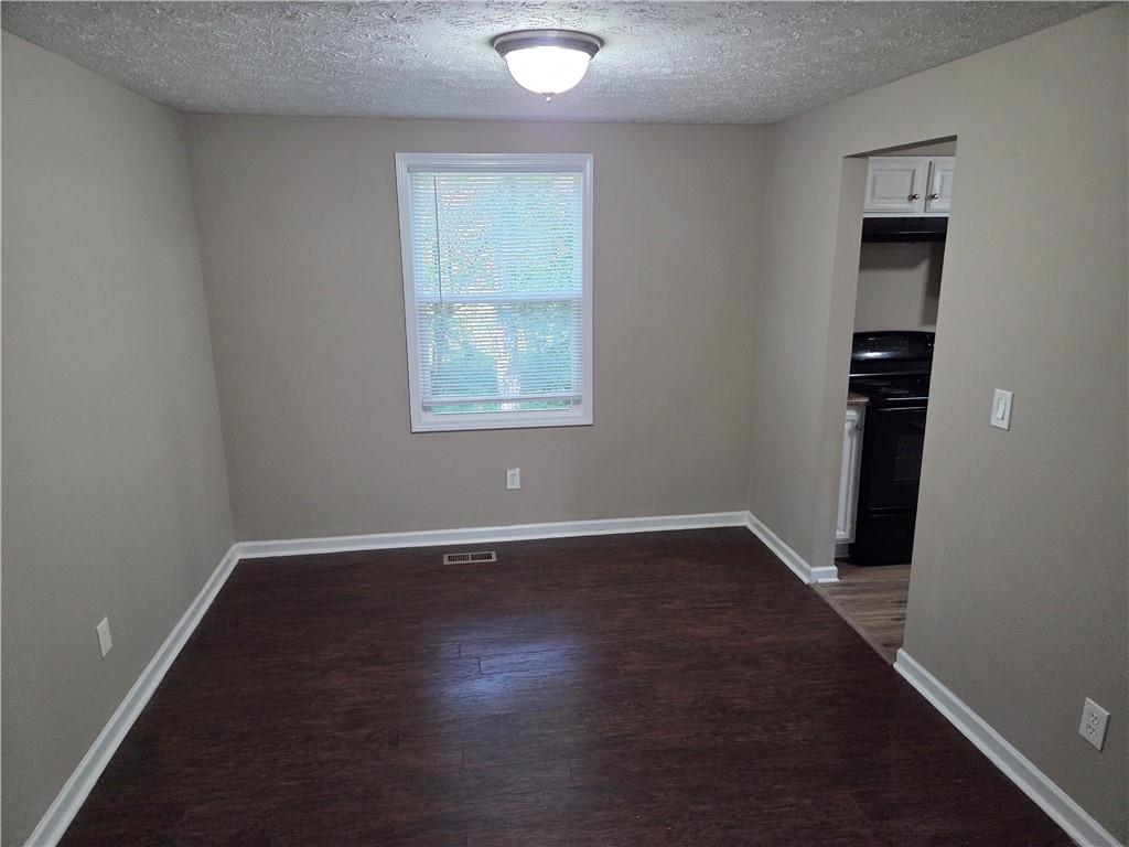 3125 Wakefield Drive Decatur, GA 30034 - Photo 4 of 19