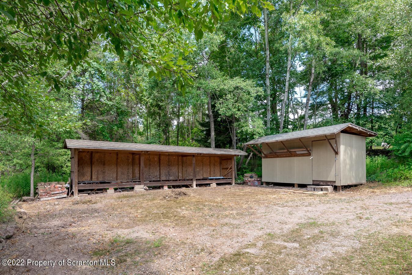 1541 Demunds Road Dallas, PA 18612 - Photo 32 of 33 Gallery Image 32