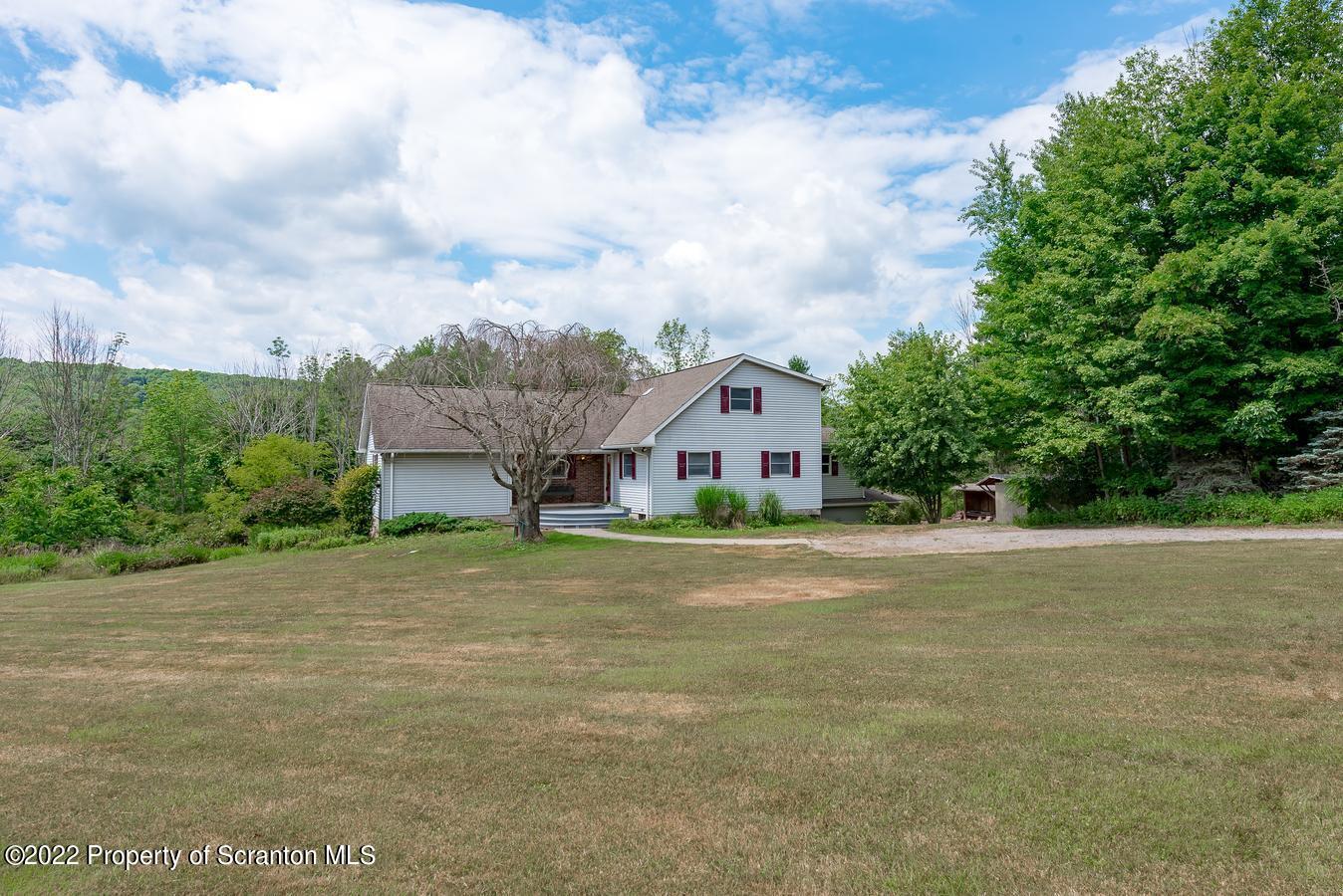 1541 Demunds Road Dallas, PA 18612 - Photo 33 of 33 Gallery Image 33