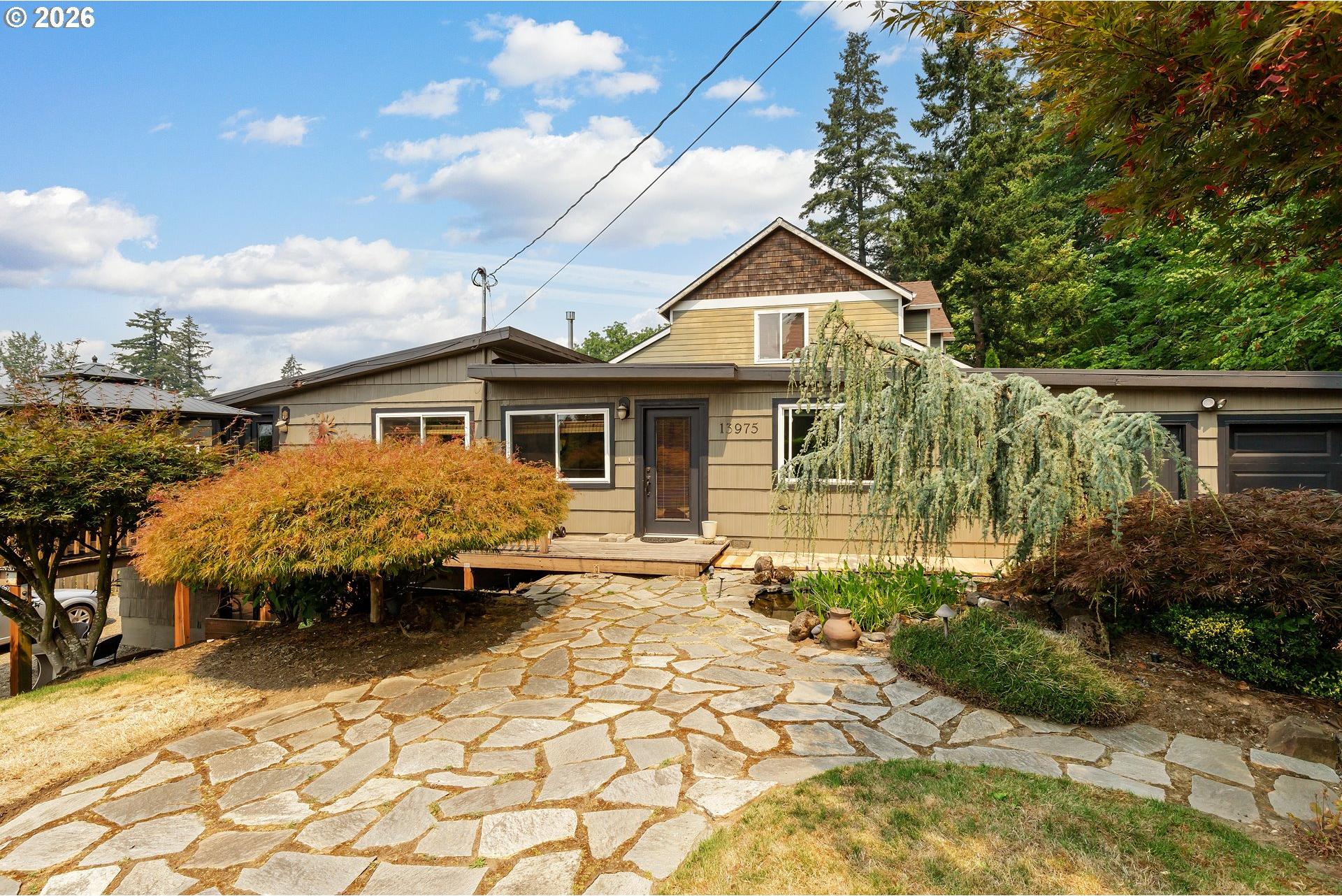 13975 Forsythe Road Oregon City, OR 97045 - Photo 1 of 40 Gallery Image 1