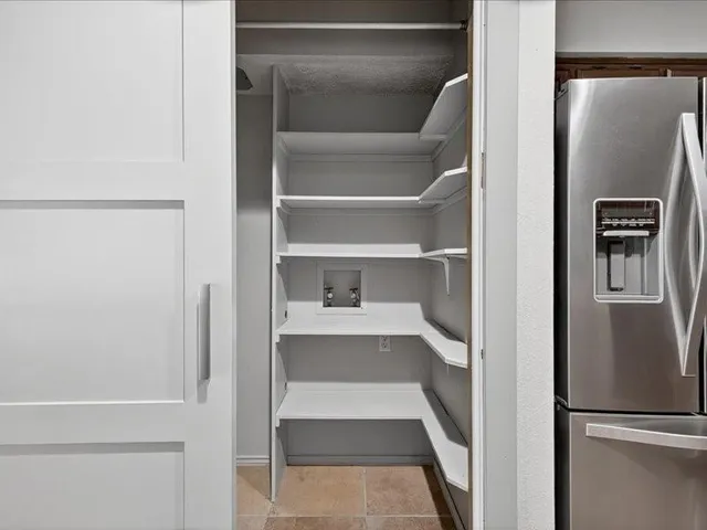 $1,700 | 6218 Tezcuco Court, Granbury, TX 76049