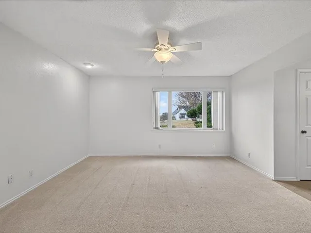 $1,700 | 6218 Tezcuco Court, Granbury, TX 76049