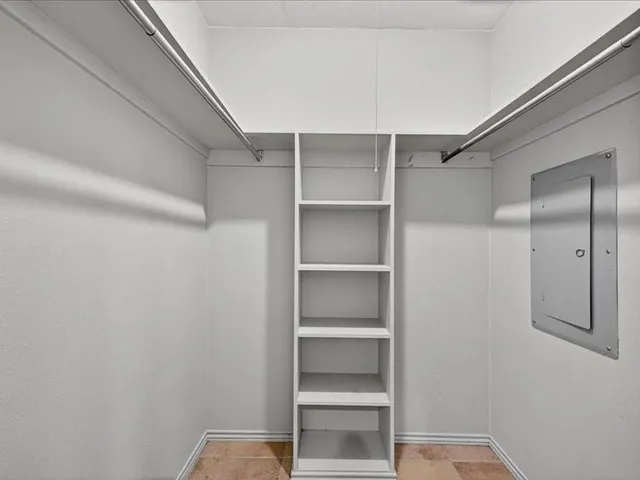 $1,700 | 6218 Tezcuco Court, Granbury, TX 76049