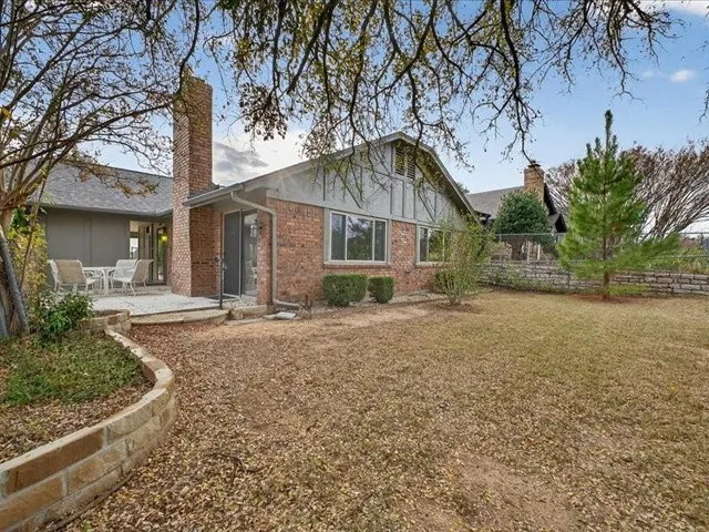 $1,700 | 6218 Tezcuco Court, Granbury, TX 76049