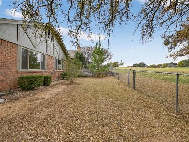 $1,700 | 6218 Tezcuco Court, Granbury, TX 76049