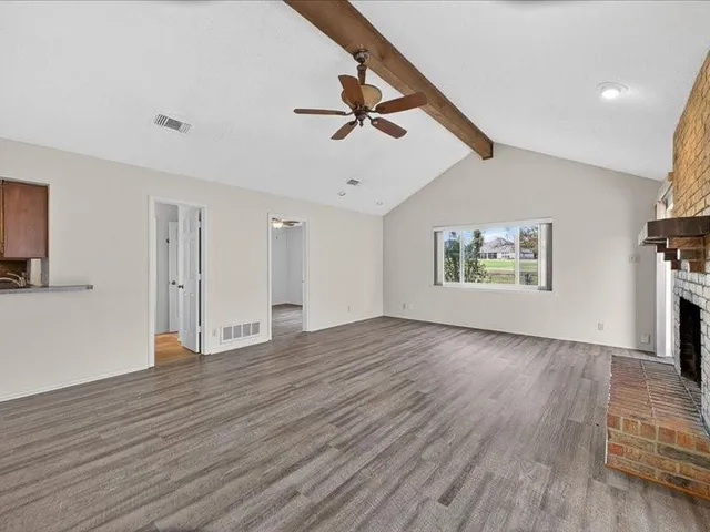 $1,700 | 6218 Tezcuco Court, Granbury, TX 76049