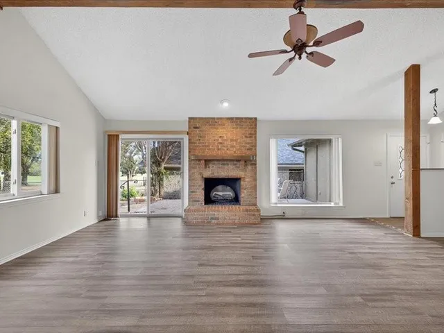 $1,700 | 6218 Tezcuco Court, Granbury, TX 76049