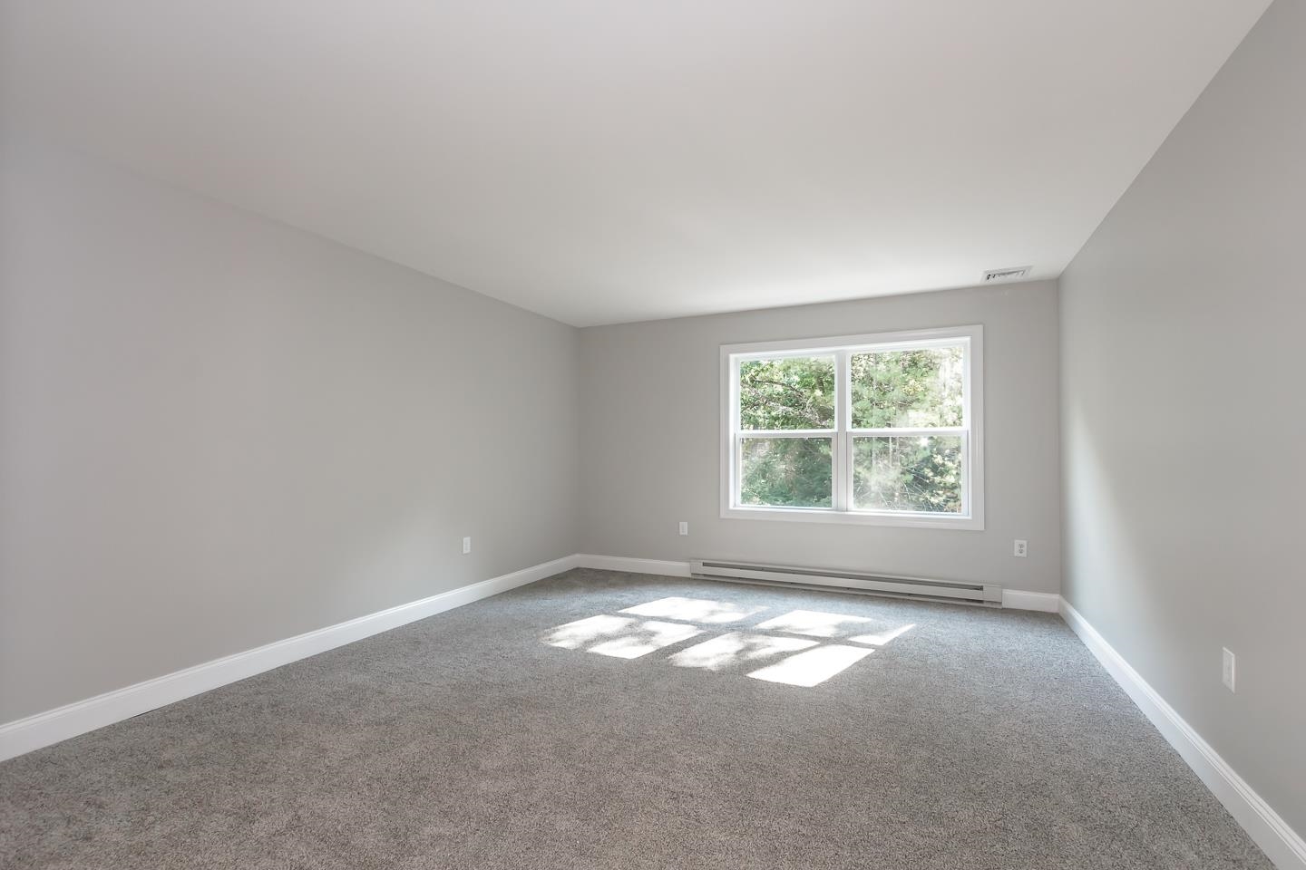 137 Hillcrest Road Litchfield, NH 03052 - Photo 15 of 51 Gallery Image 15