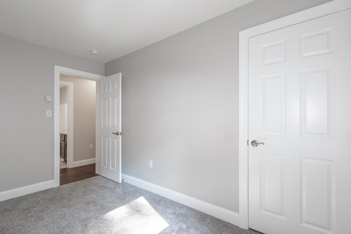 137 Hillcrest Road Litchfield, NH 03052 - Photo 31 of 51 Gallery Image 31