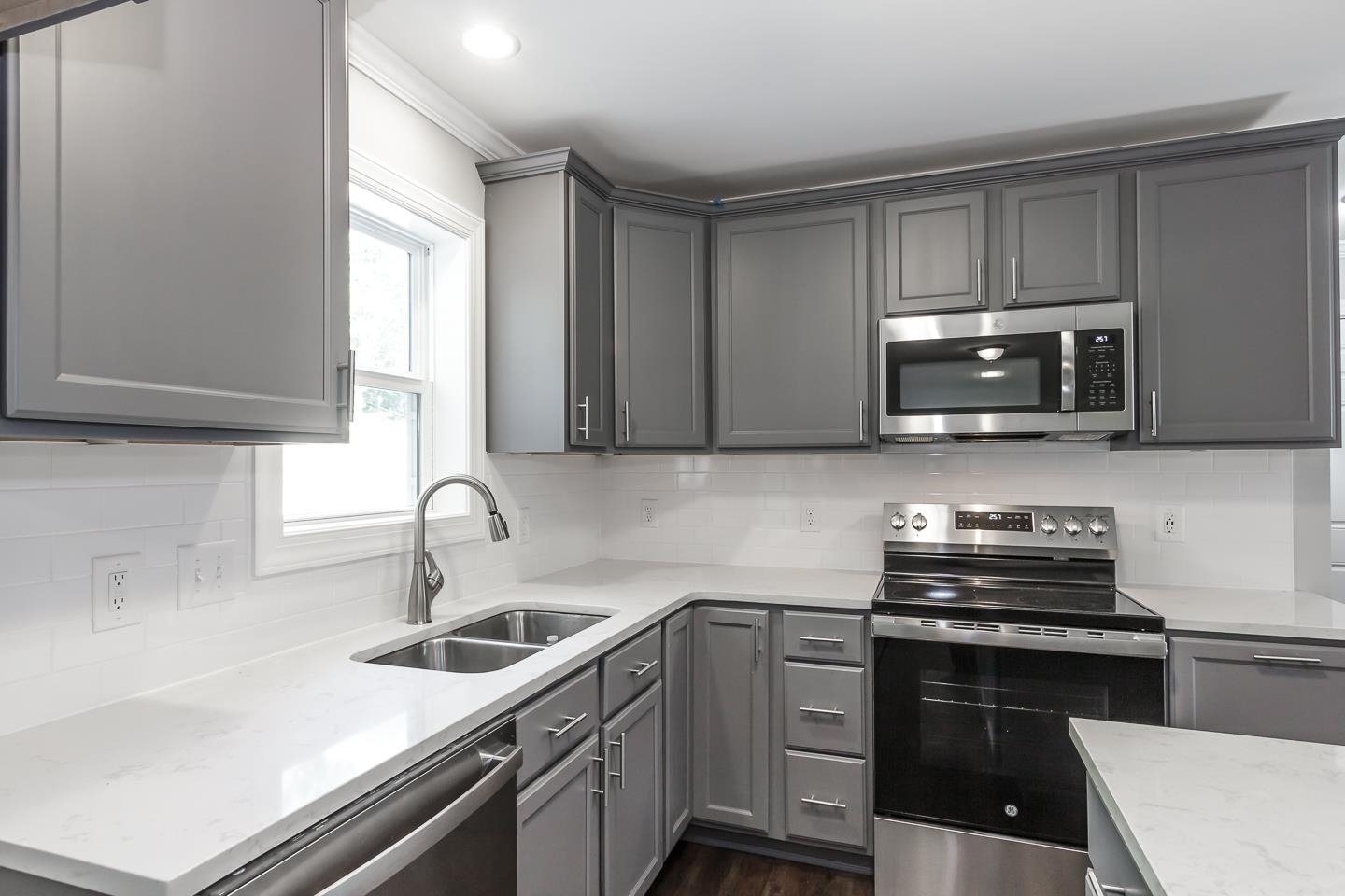 137 Hillcrest Road Litchfield, NH 03052 - Photo 50 of 51 Gallery Image 50
