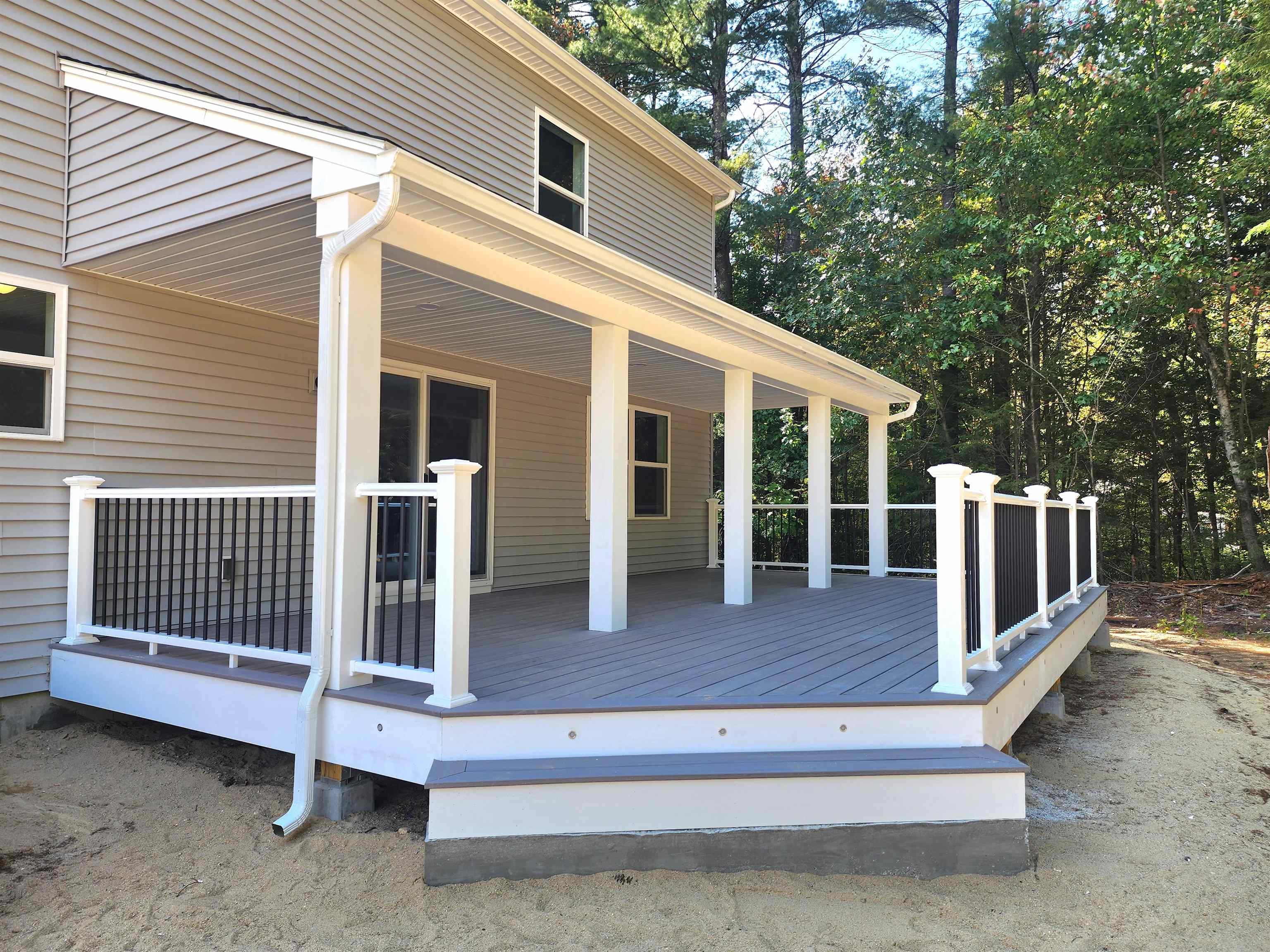 137 Hillcrest Road Litchfield, NH 03052 - Photo 7 of 51 Gallery Image 7
