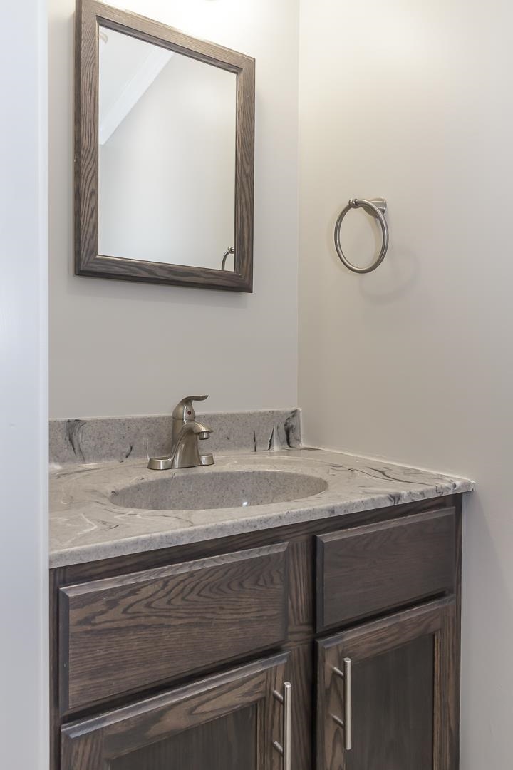 137 Hillcrest Road Litchfield, NH 03052 - Photo 9 of 51 Gallery Image 9