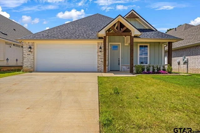 $379,999 | 9256 Villas Court, Tyler, TX 75703