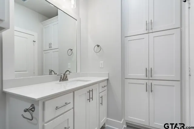 $379,999 | 9256 Villas Court, Tyler, TX 75703