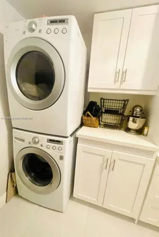 $319,000 | 9710 Hammocks Boulevard, Unit 10331, Miami, FL 33196