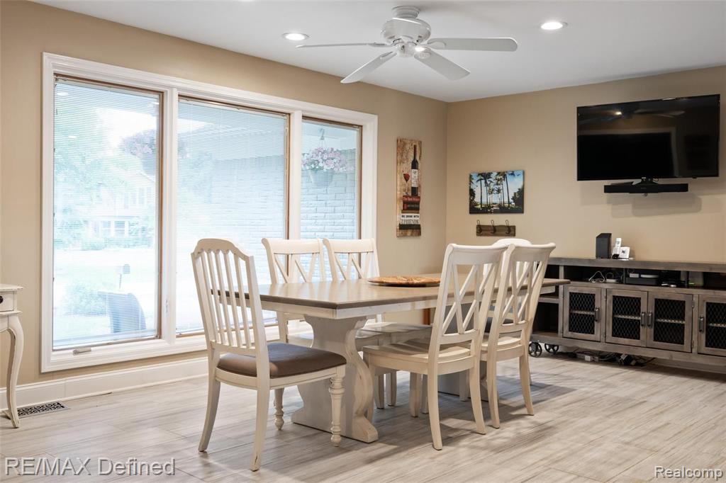 840 Cobblestone Drive Rochester Hills, MI 48309 - Photo 9 of 50