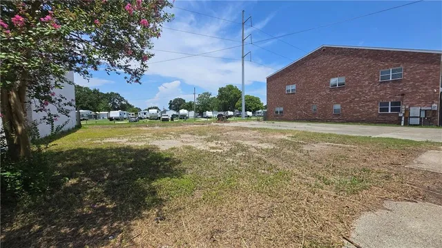 $175,000 | 2120 Packenham Road, Violet, LA 70092