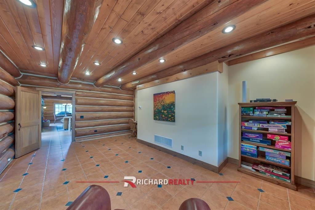 1727 Highway 14 Shell, WY 82441 - Photo 16 of 62 Gallery Image 16