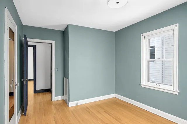 $2,295 | 4304 Beard Avenue South, Unit 2, Minneapolis, MN 55410