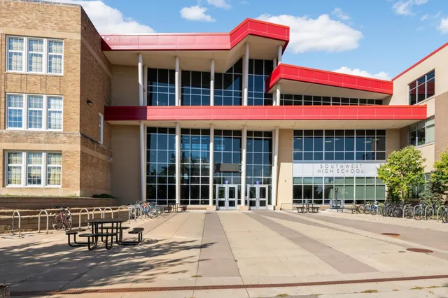 $2,295 | 4304 Beard Avenue South, Unit 2, Minneapolis, MN 55410