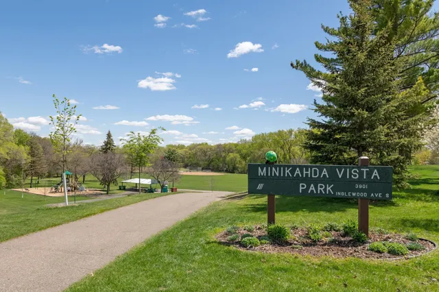 $2,295 | 4304 Beard Avenue South, Unit 2, Minneapolis, MN 55410